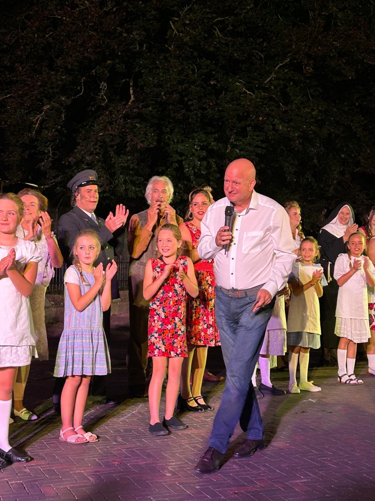 Dorpsgeheimen 100 jaar