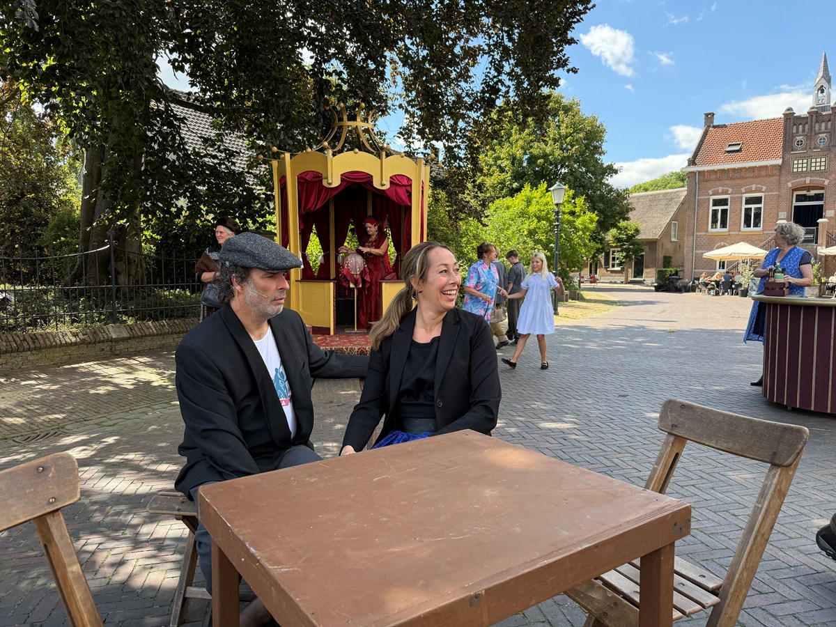 Dorpsgeheimen 100 jaar