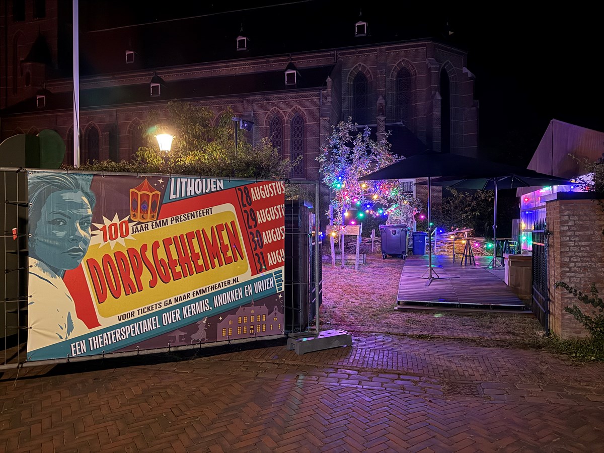 Dorpsgeheimen 100 jaar