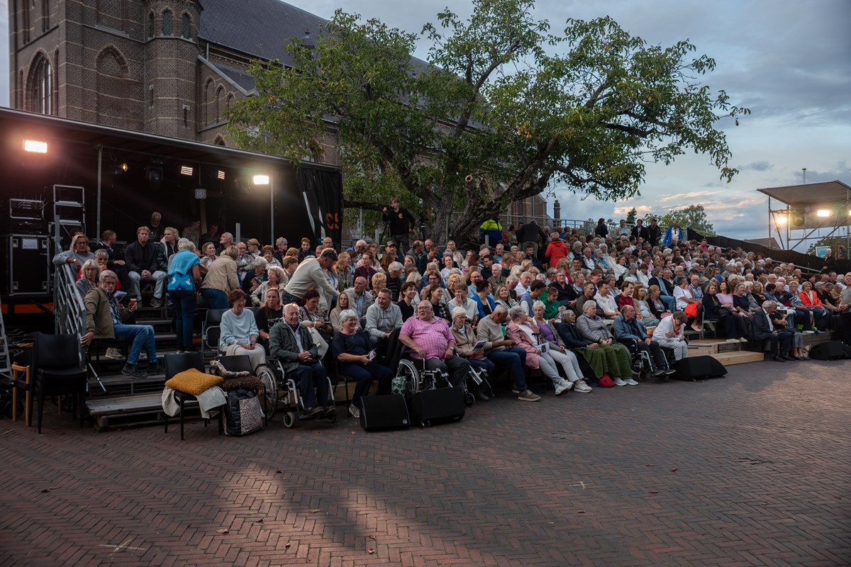 Dorpsgeheimen 100 jaar EMM
