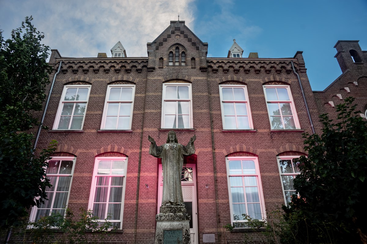 Dorpsgeheimen 100 jaar EMM