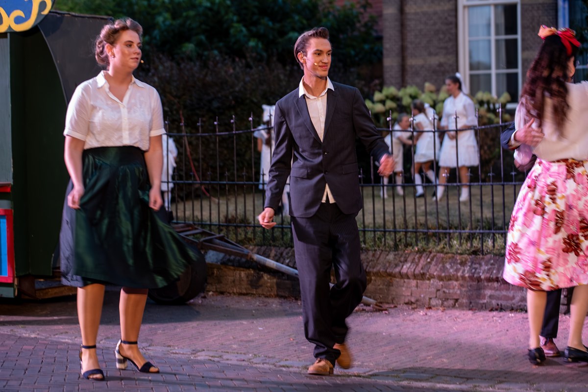 Dorpsgeheimen 100 jaar EMM