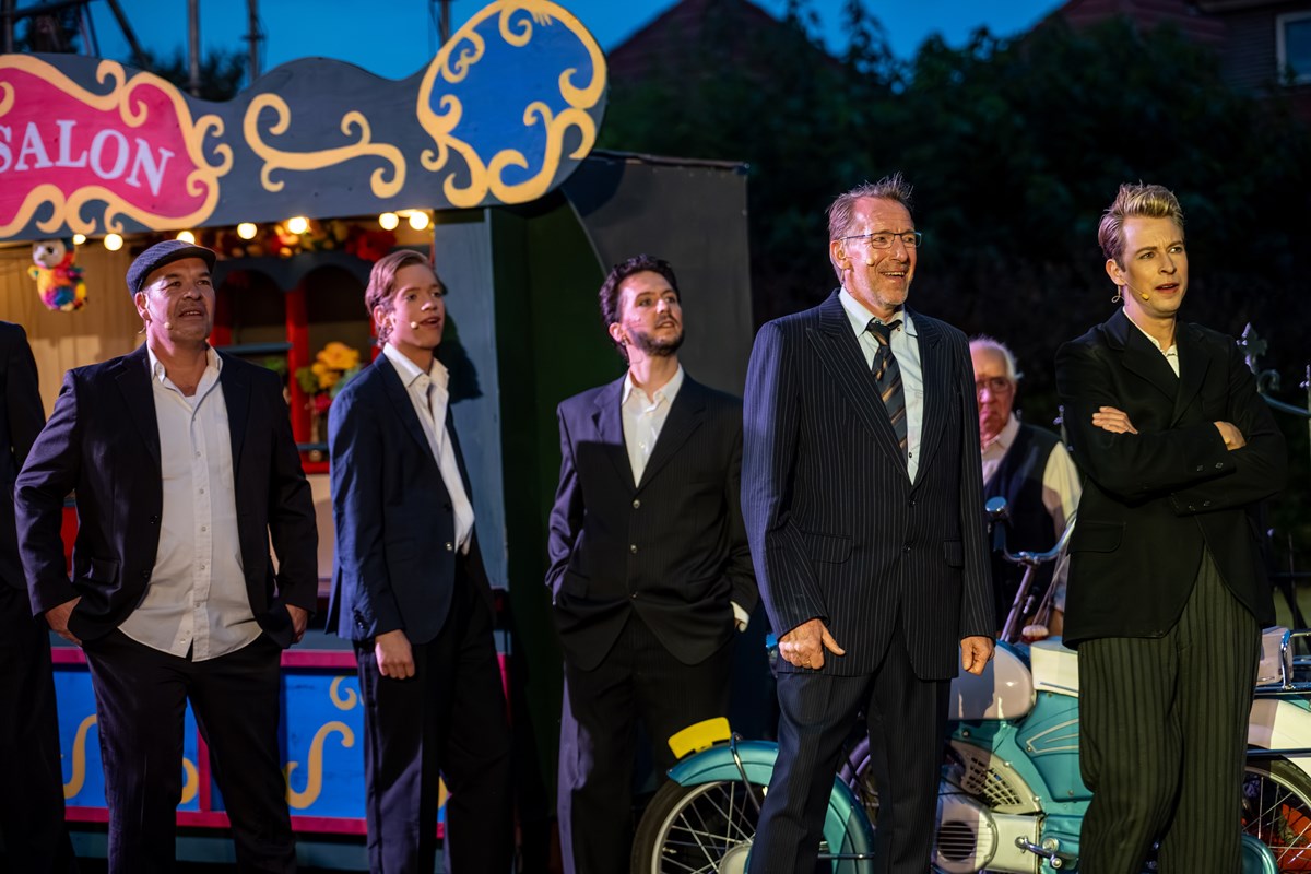 Dorpsgeheimen 100 jaar EMM