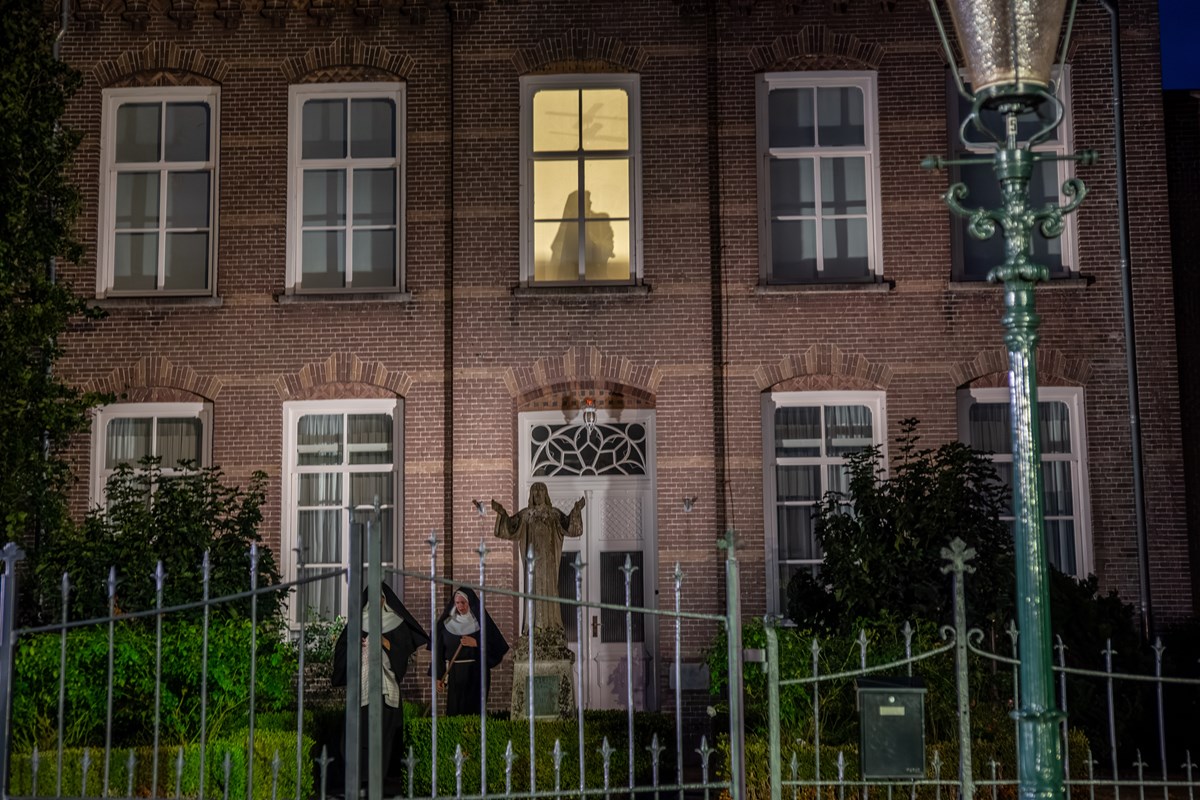 Dorpsgeheimen 100 jaar EMM