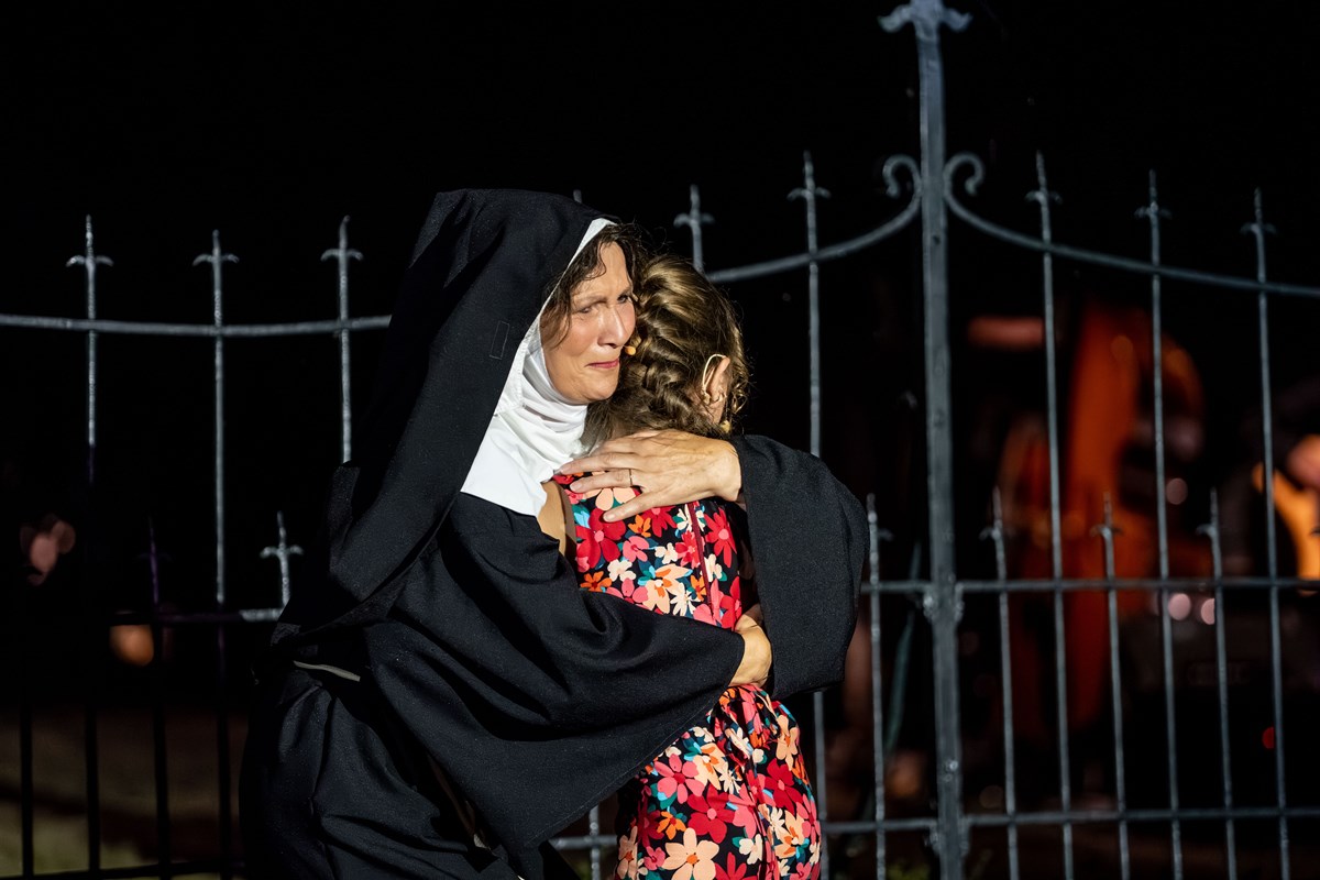 Dorpsgeheimen 100 jaar EMM