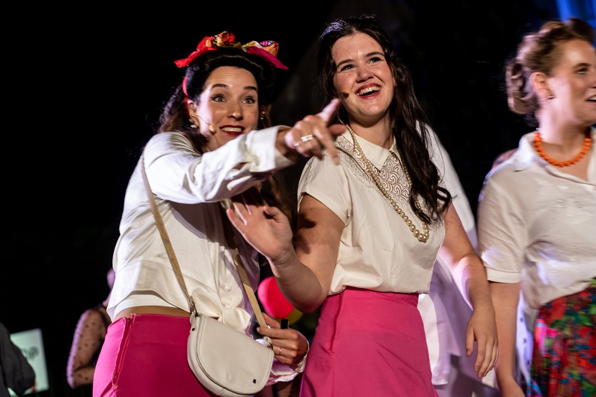 Dorpsgeheimen 100 jaar EMM