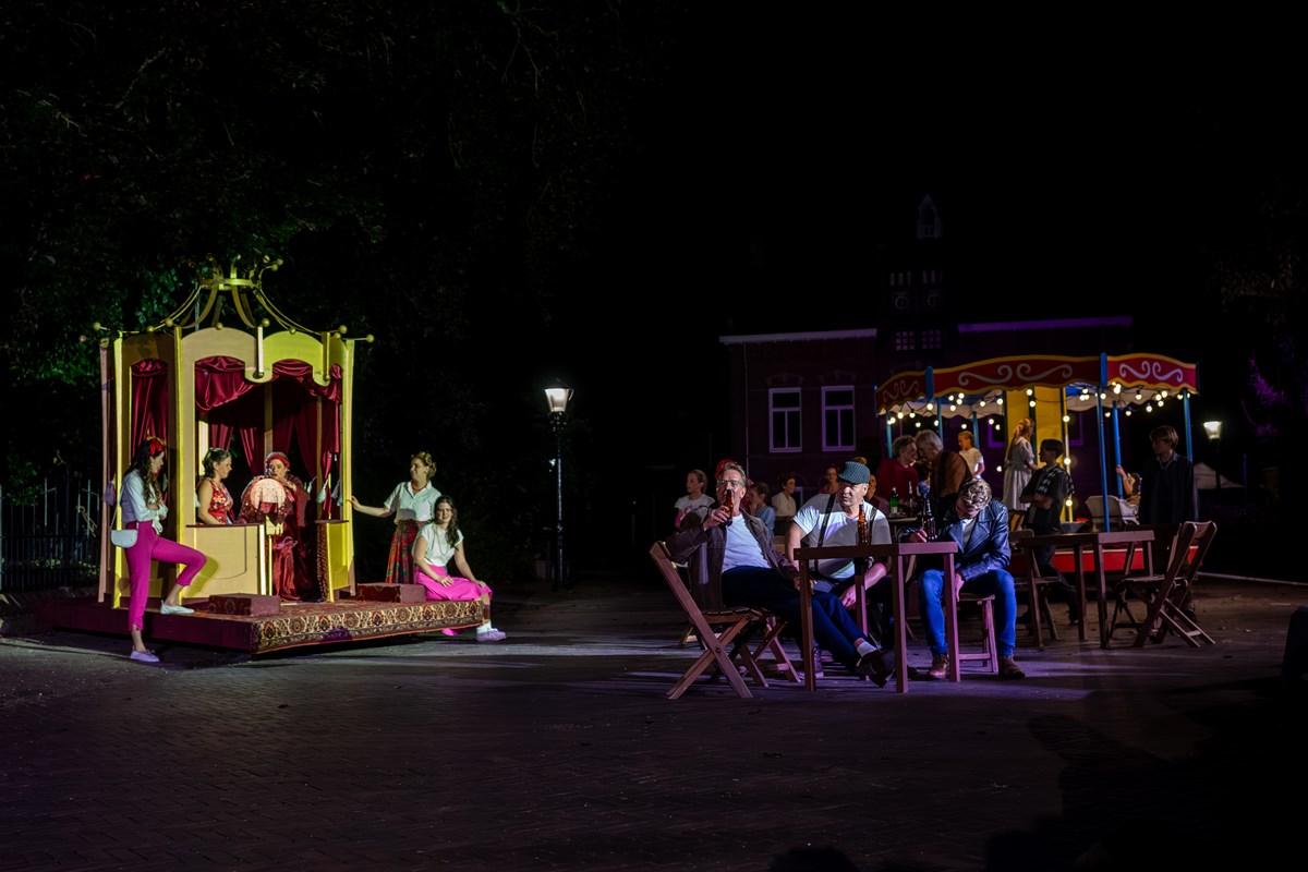 Dorpsgeheimen 100 jaar EMM