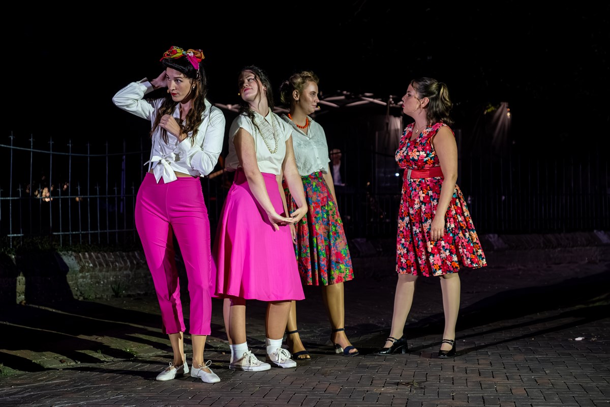 Dorpsgeheimen 100 jaar EMM