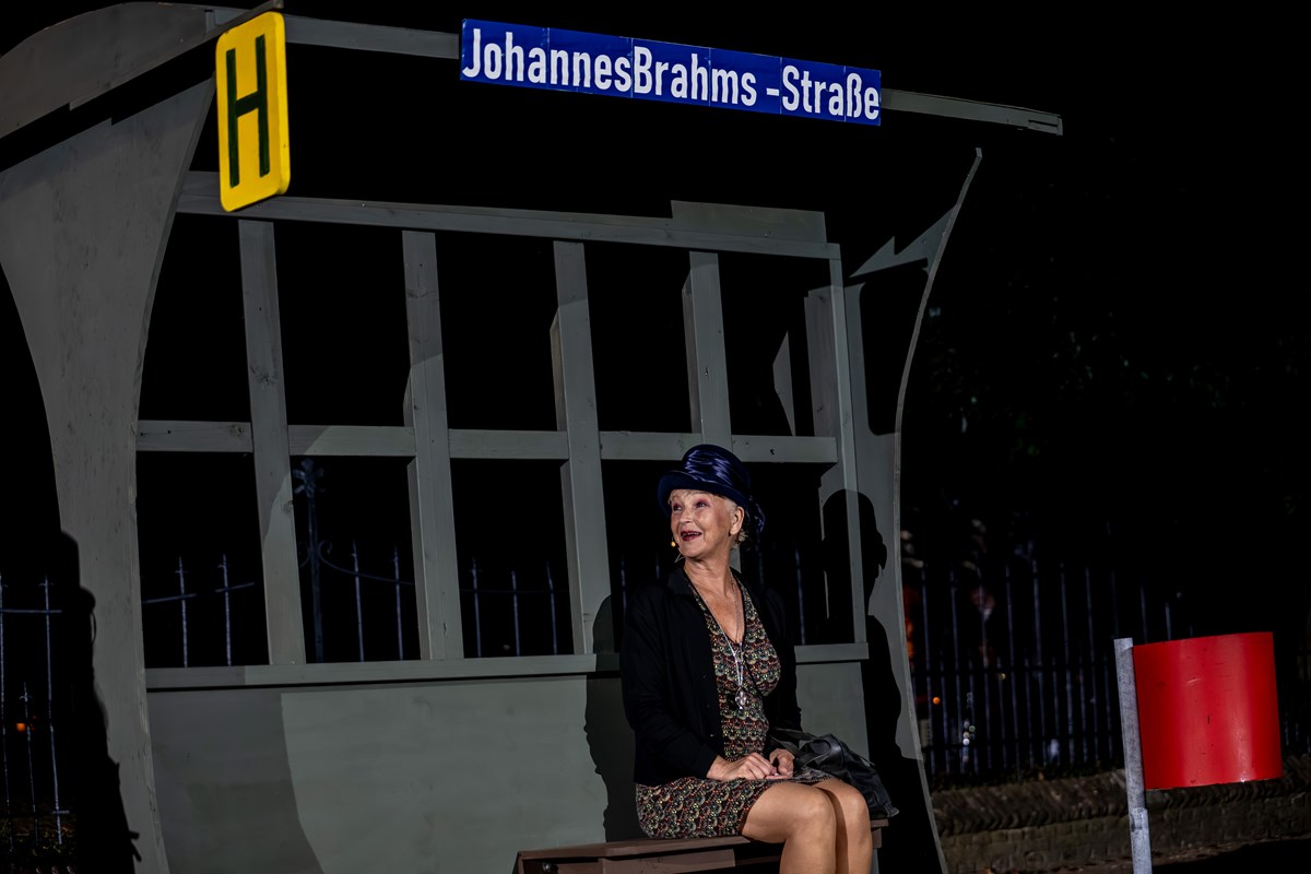 Dorpsgeheimen 100 jaar EMM