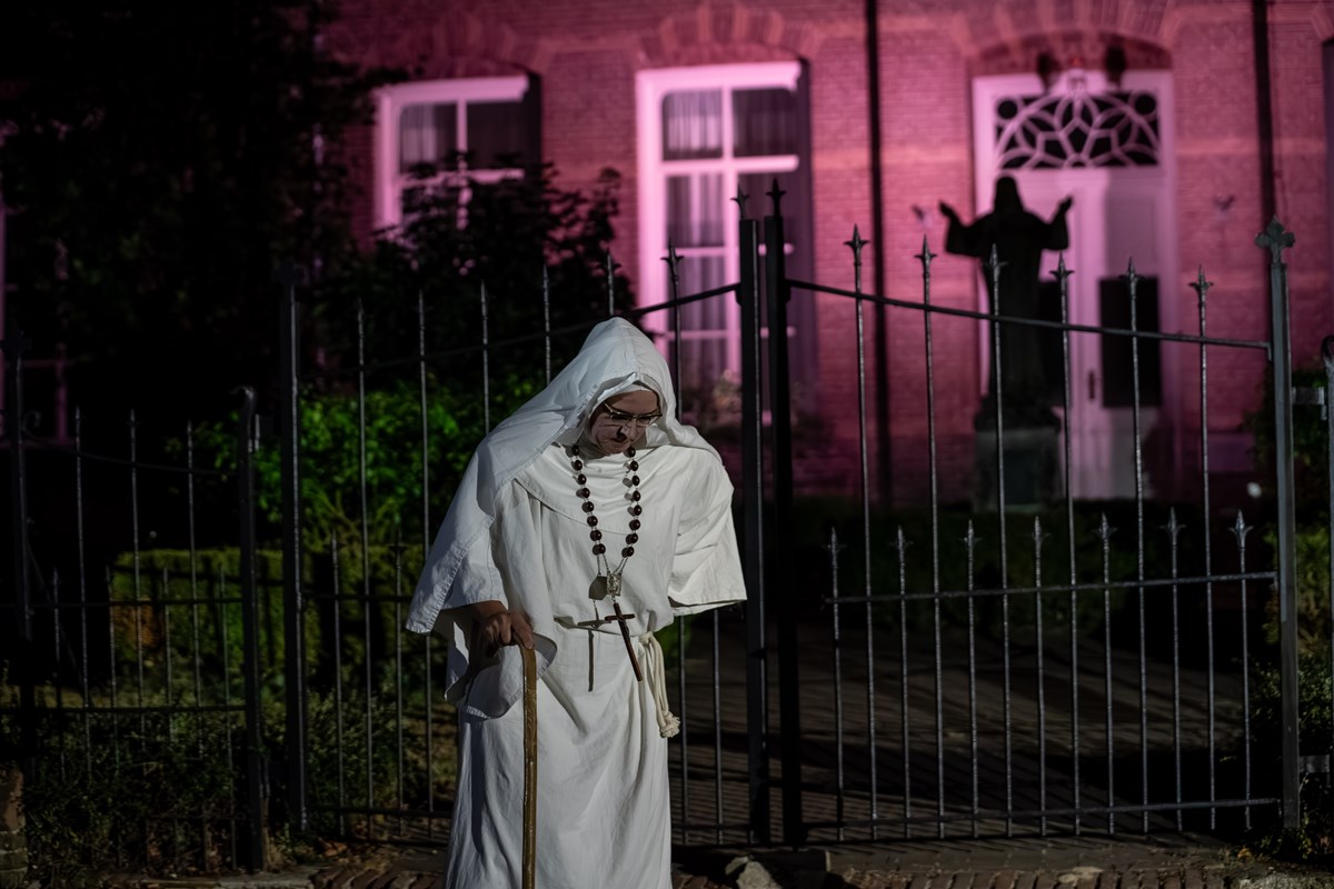 Dorpsgeheimen 100 jaar EMM