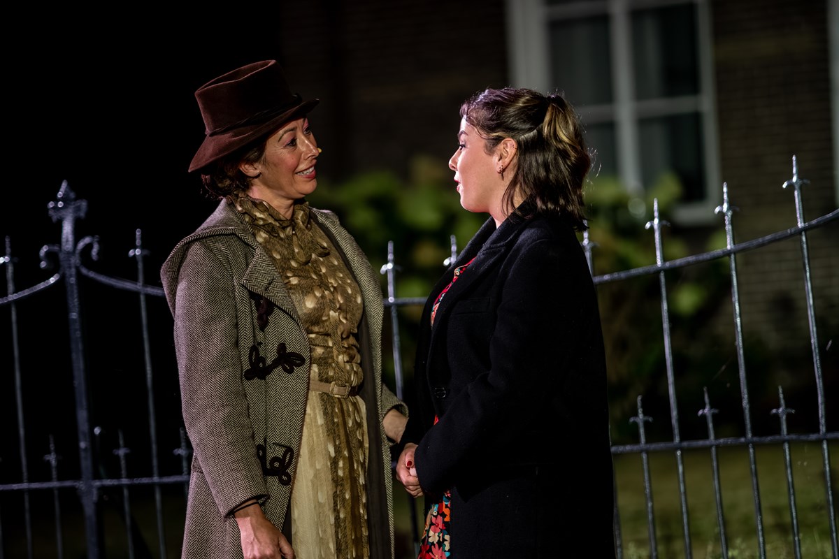 Dorpsgeheimen 100 jaar EMM